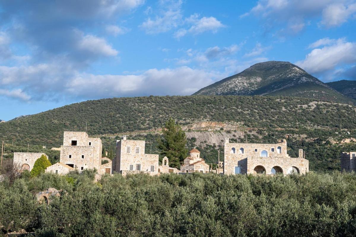 Tzokeika Traditional Settlement Riglia Buitenkant foto