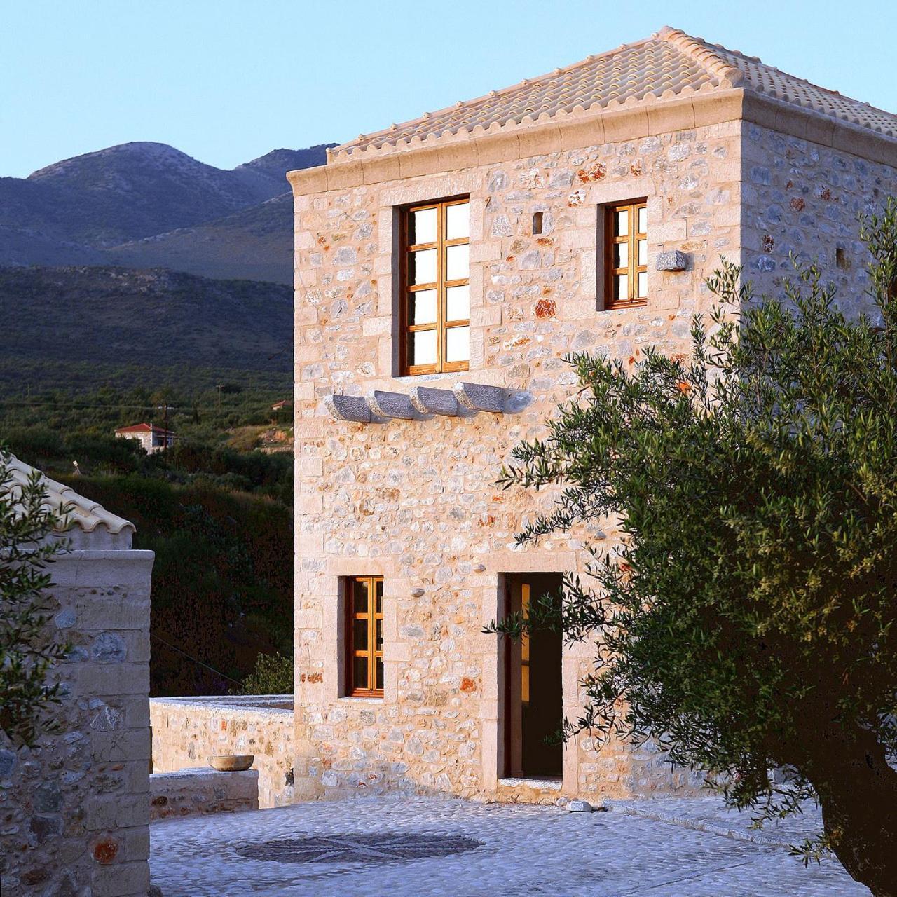 Tzokeika Traditional Settlement Riglia Buitenkant foto